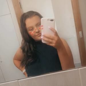 Meet your Posher, Isabella